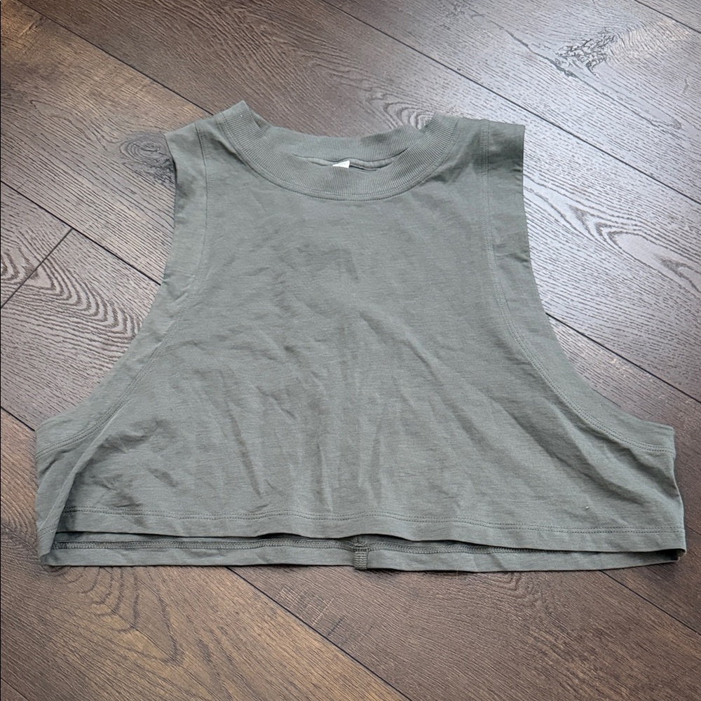 Women’s Cropped Muscle Tank Top - Olive Green - Size 8 - Lululemon